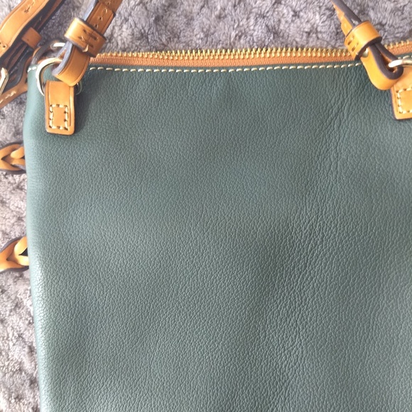 Dooney&Bourke Green Leather Crossbody - Picture 2 of 9